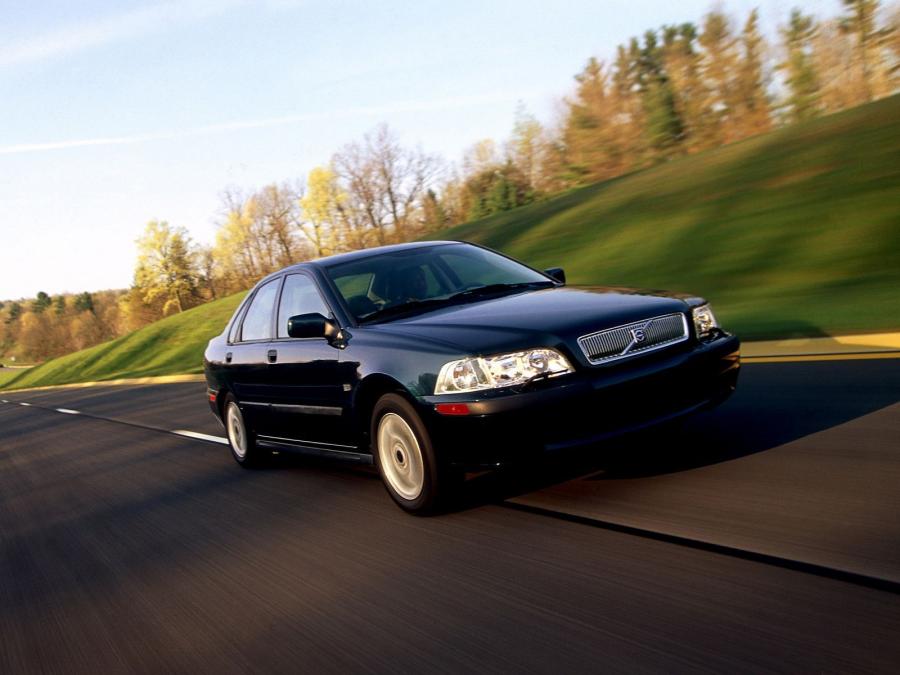 Volvo S40 1999 года  (фото 12 из 17)